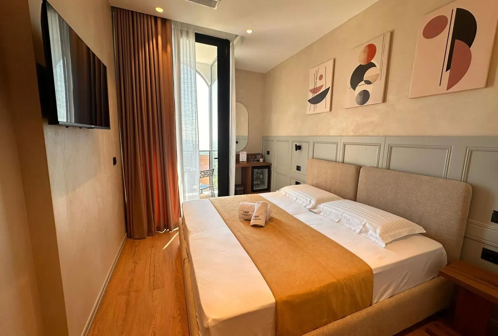 Z Art Hotel Kruje