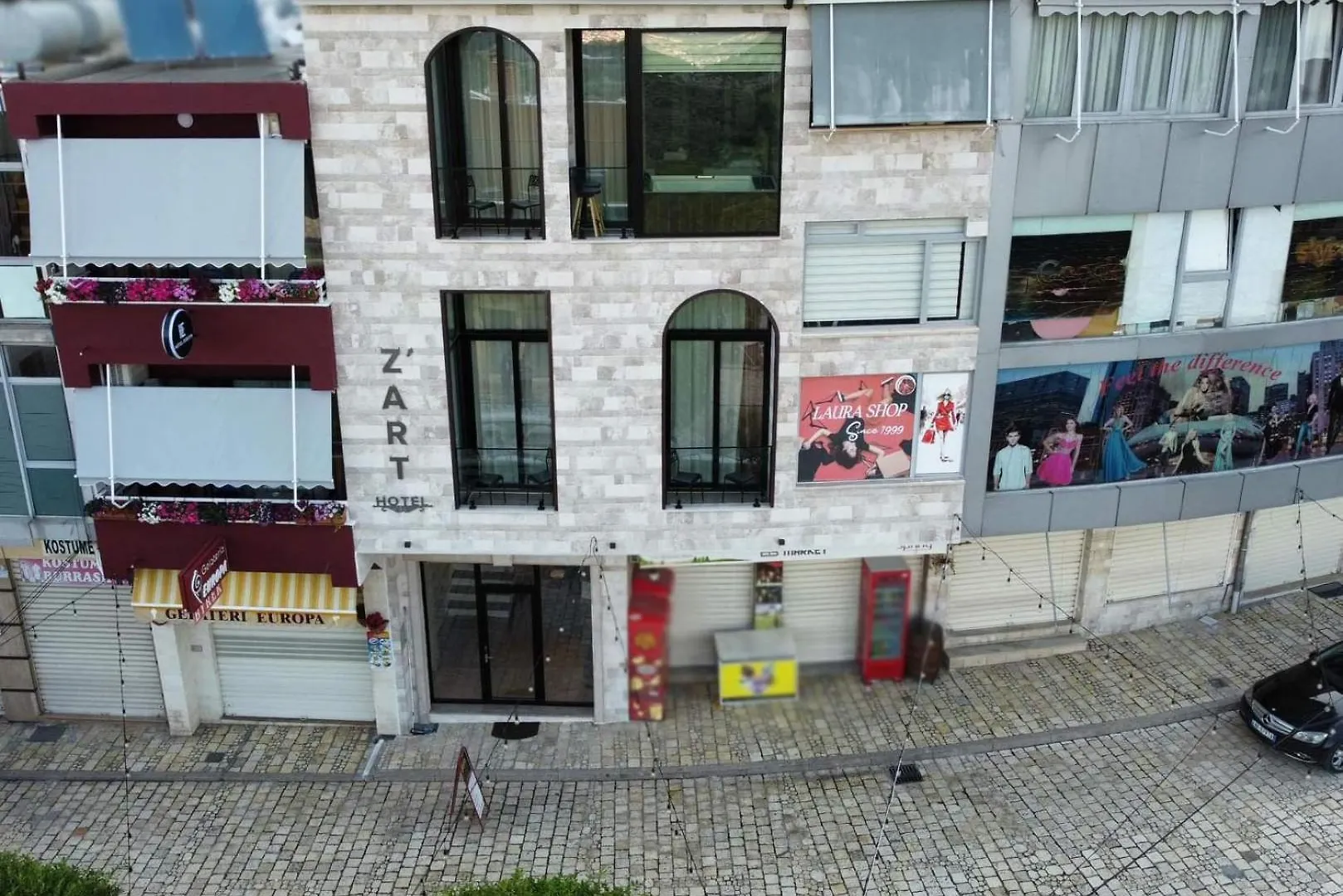 Z Art Hotel Krujë