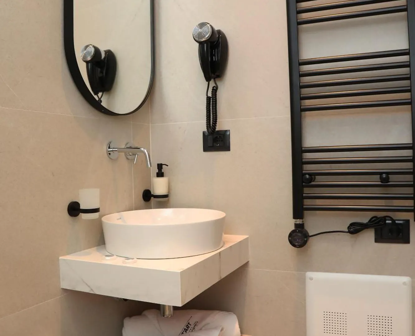 Z Art Hotel Kruje