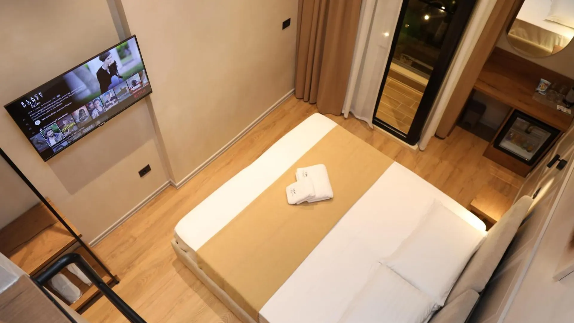 Z Art Hotel Krujë